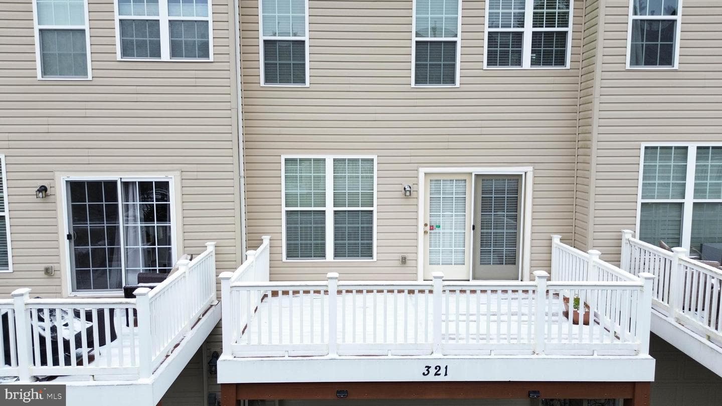321 Bulwark Alley photo 46