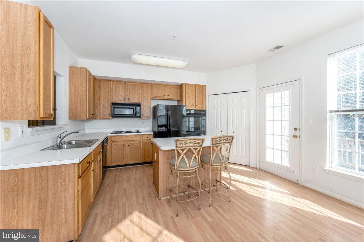 108 Harbour Heights Drive photo 11