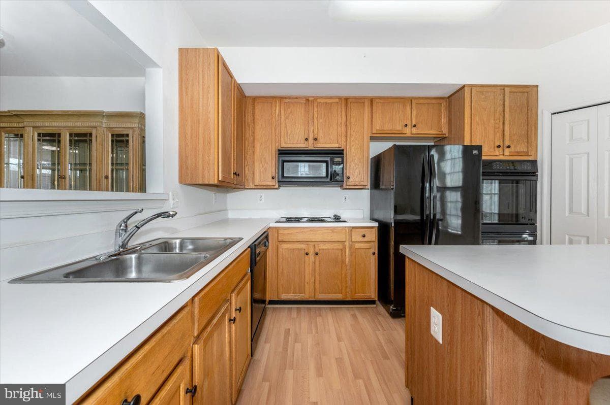 108 Harbour Heights Drive photo 14