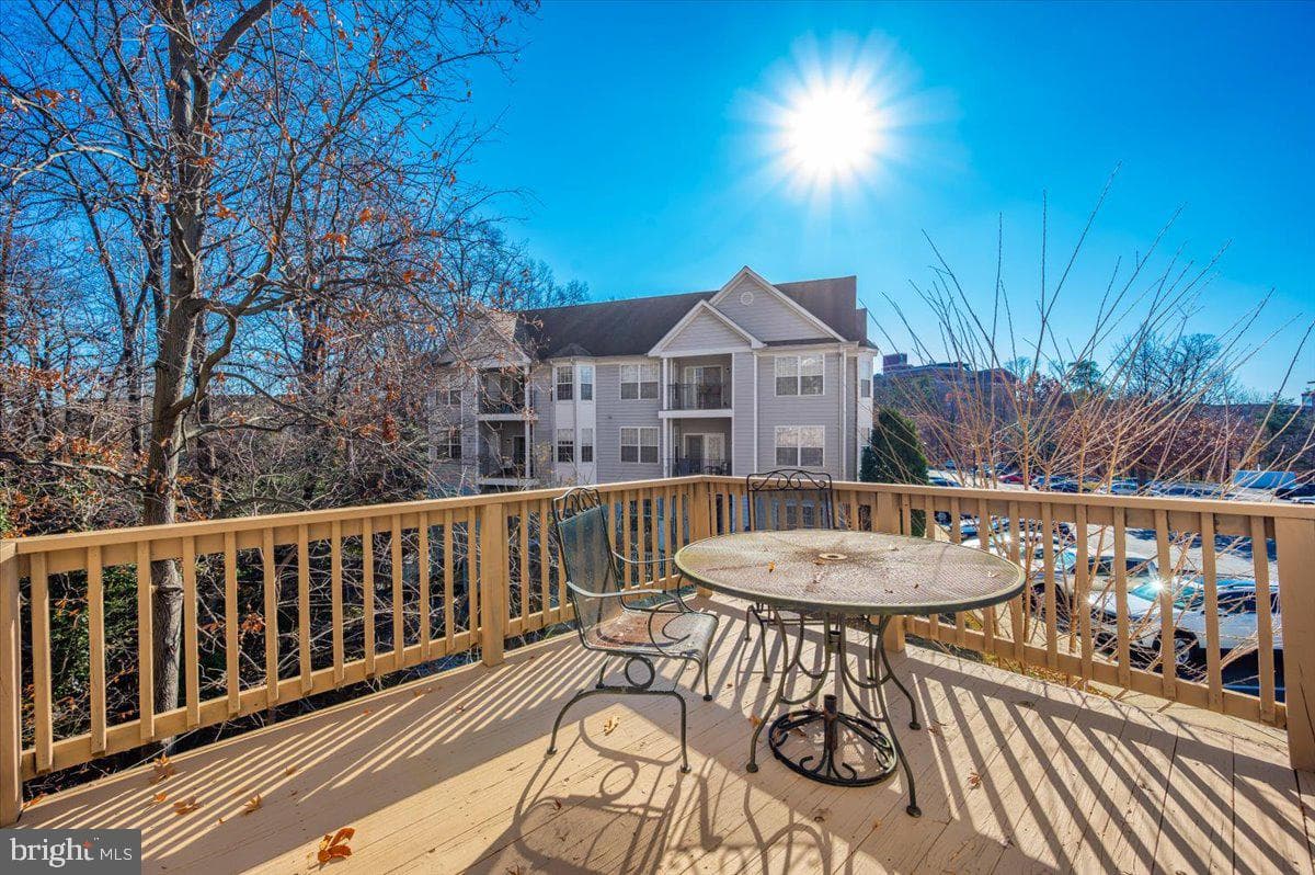 108 Harbour Heights Drive photo 38