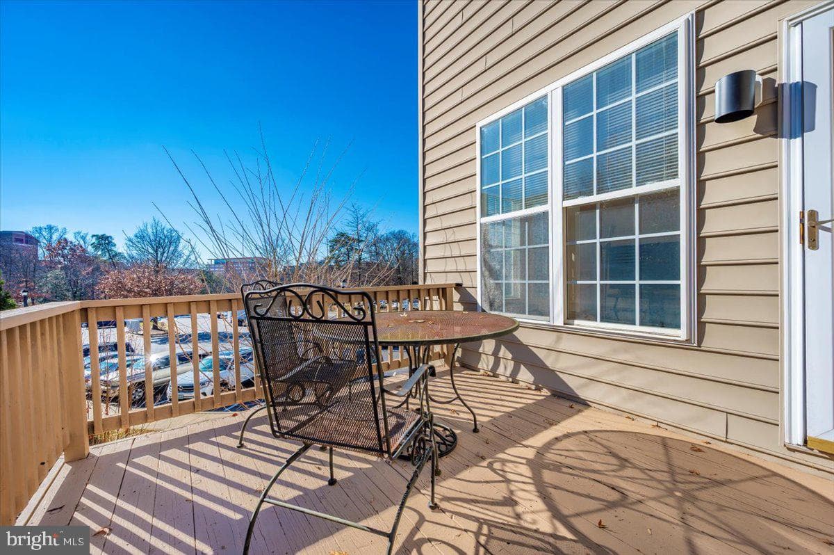 108 Harbour Heights Drive photo 40