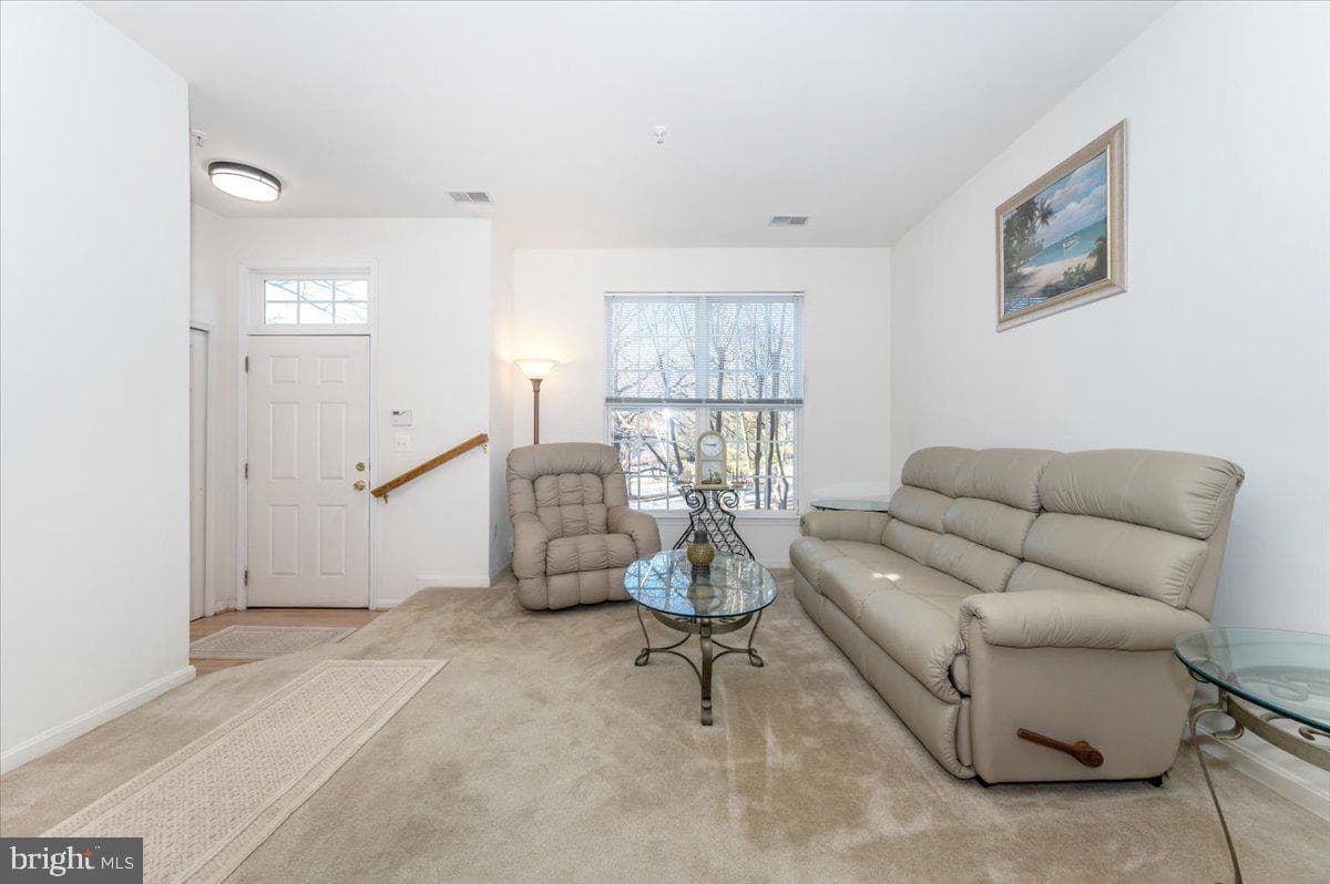 108 Harbour Heights Drive photo 5