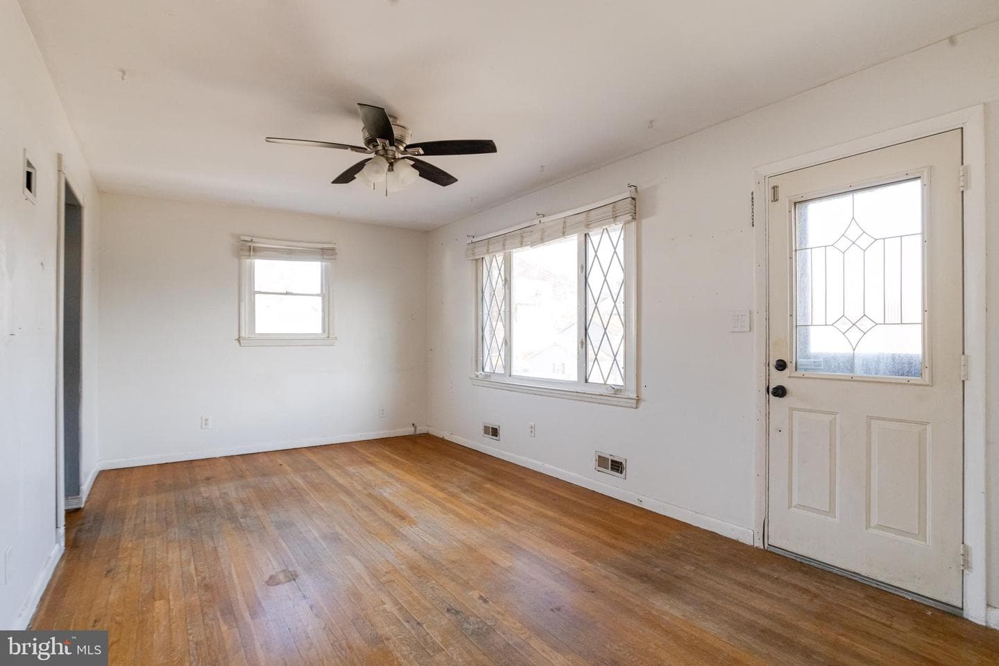 38 Glendale Avenue photo 3
