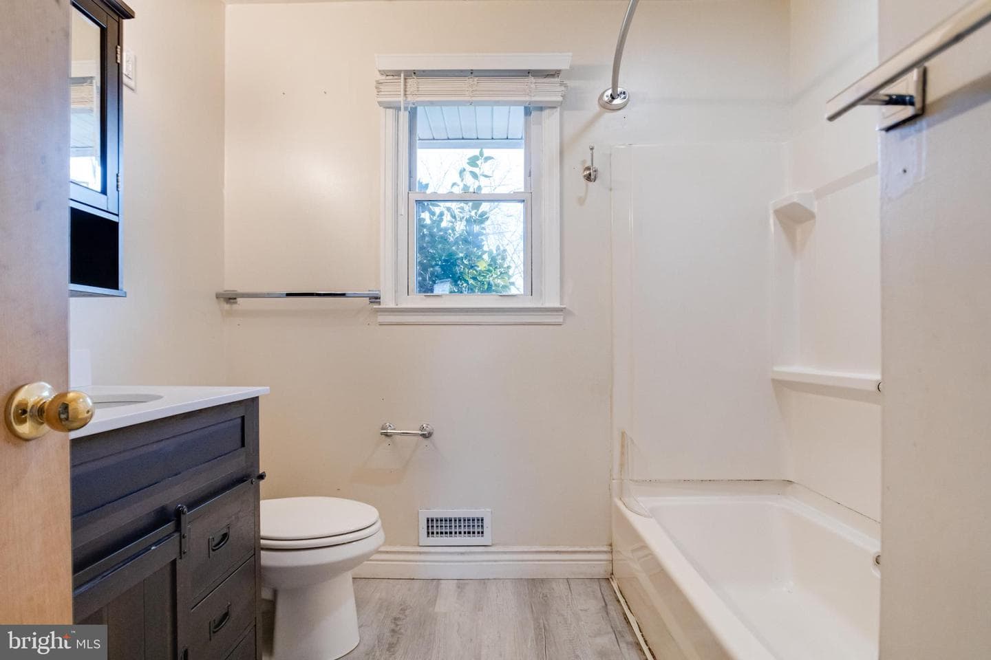 38 Glendale Avenue photo 32