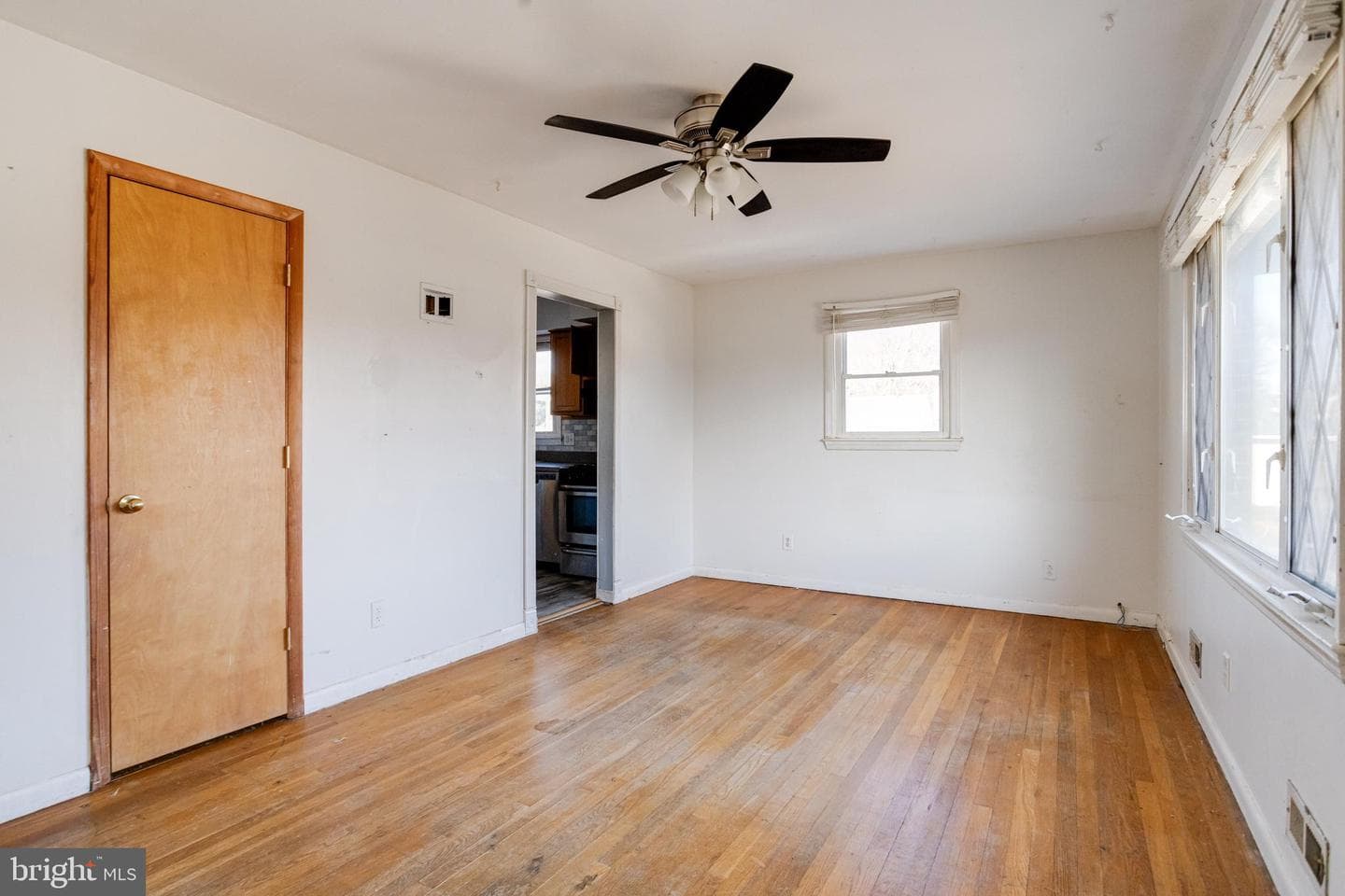 38 Glendale Avenue photo 5