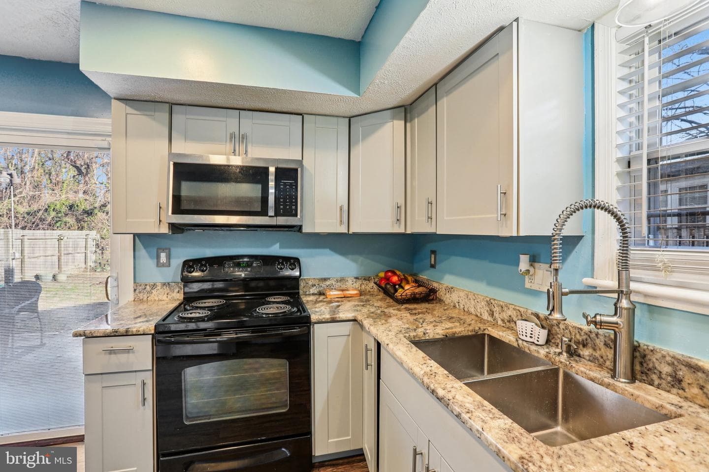 419 Master Derby Court photo 10