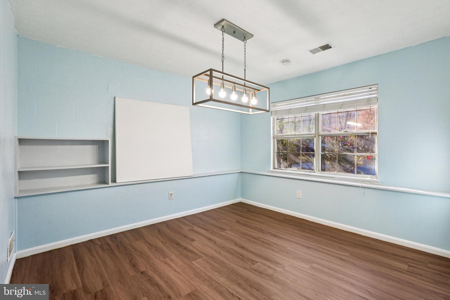 419 Master Derby Court photo 7