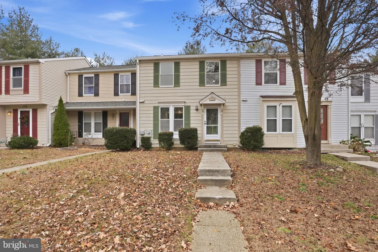 1194 Palmwood Court photo 2