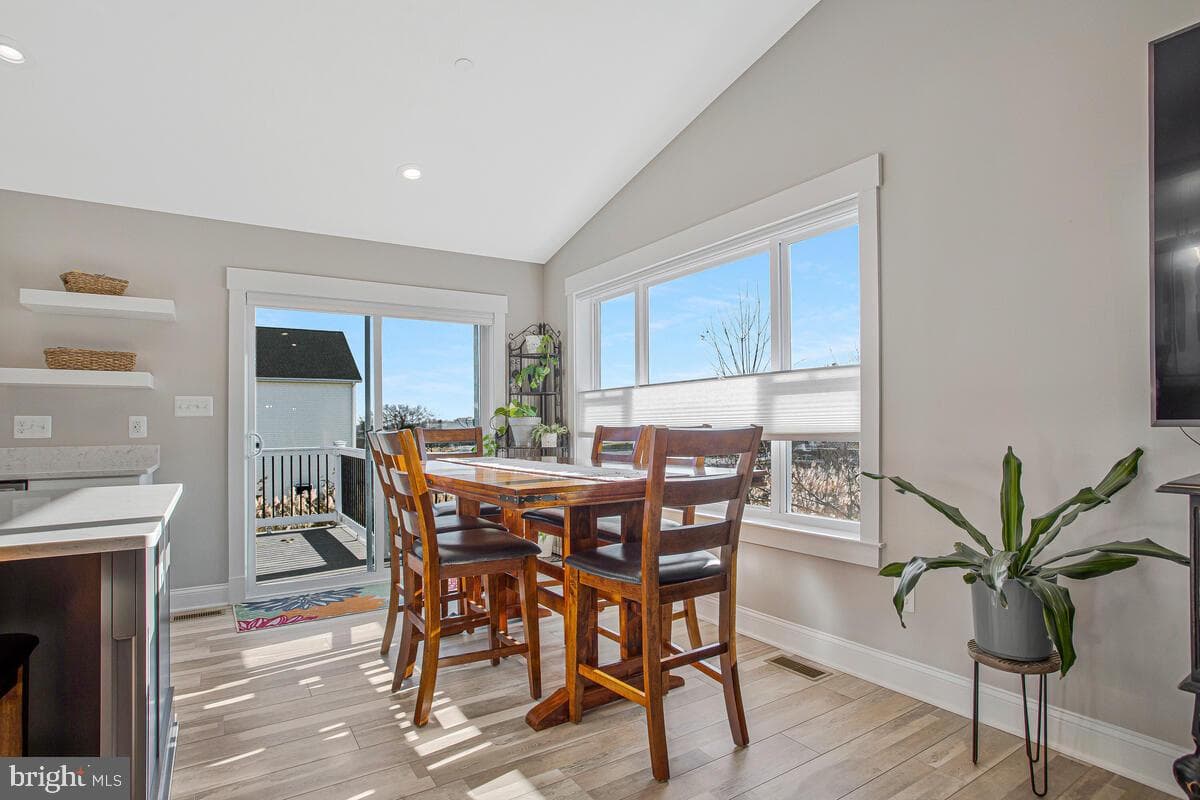 3729 Beach Drive Boulevard photo 7