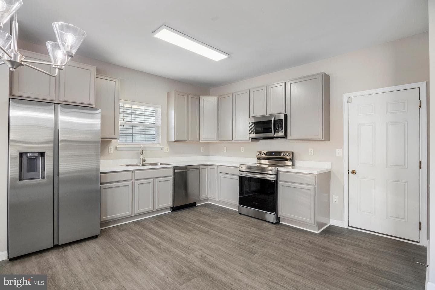 5723 Franklin Street photo 10