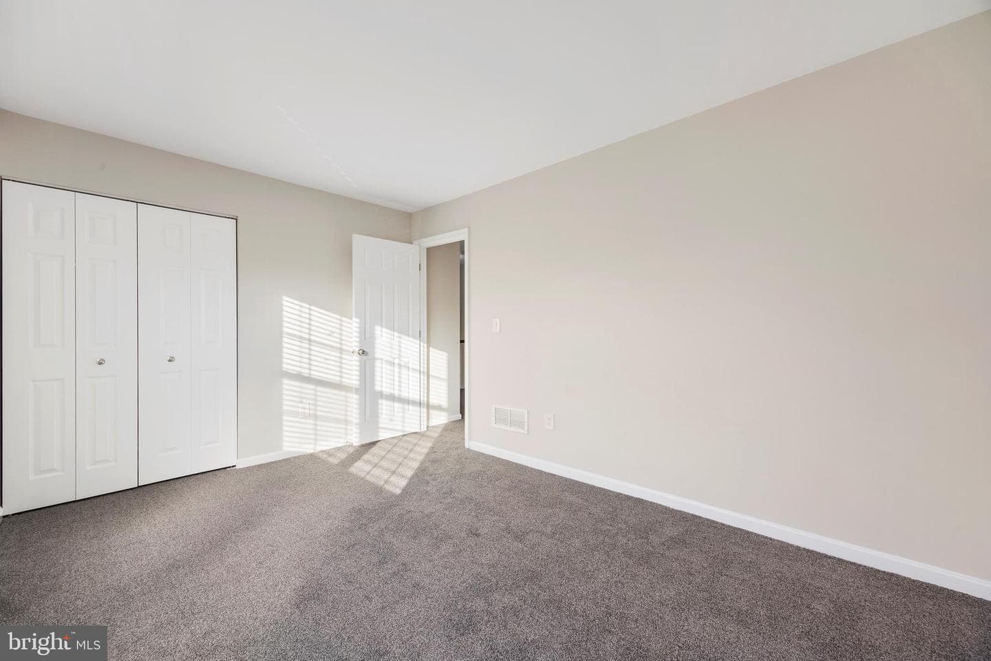 5723 Franklin Street photo 17