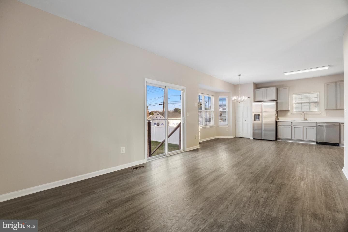 5723 Franklin Street photo 8
