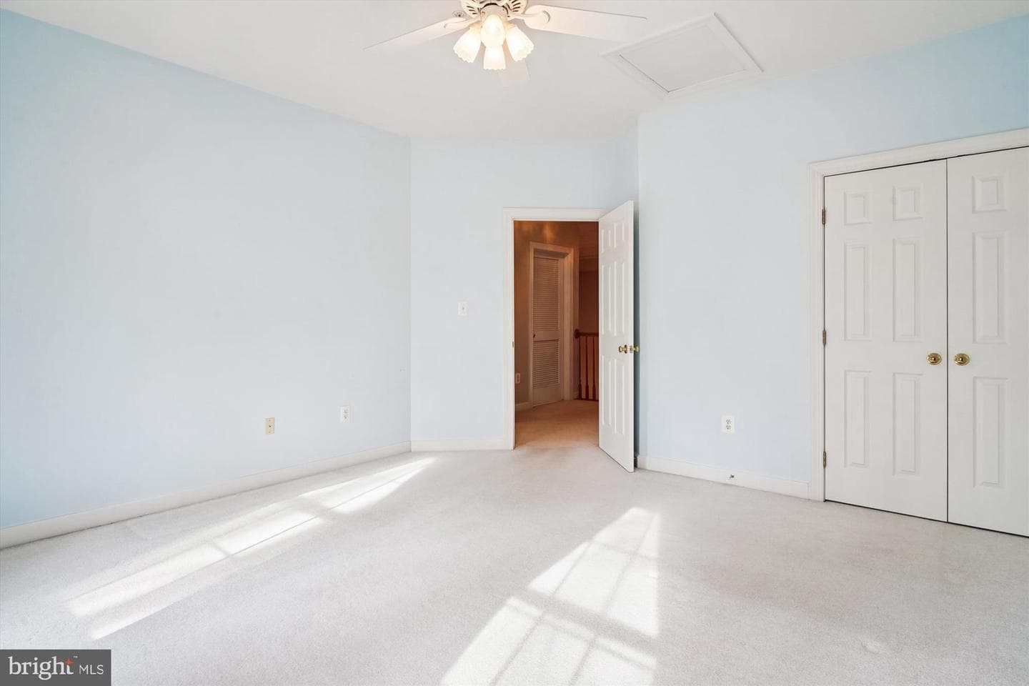 328 Colony Point Place photo 47