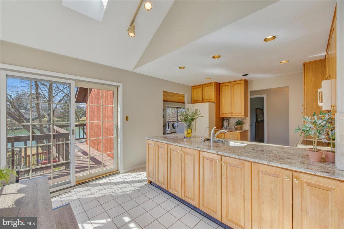 1836 Burley Lane photo 85