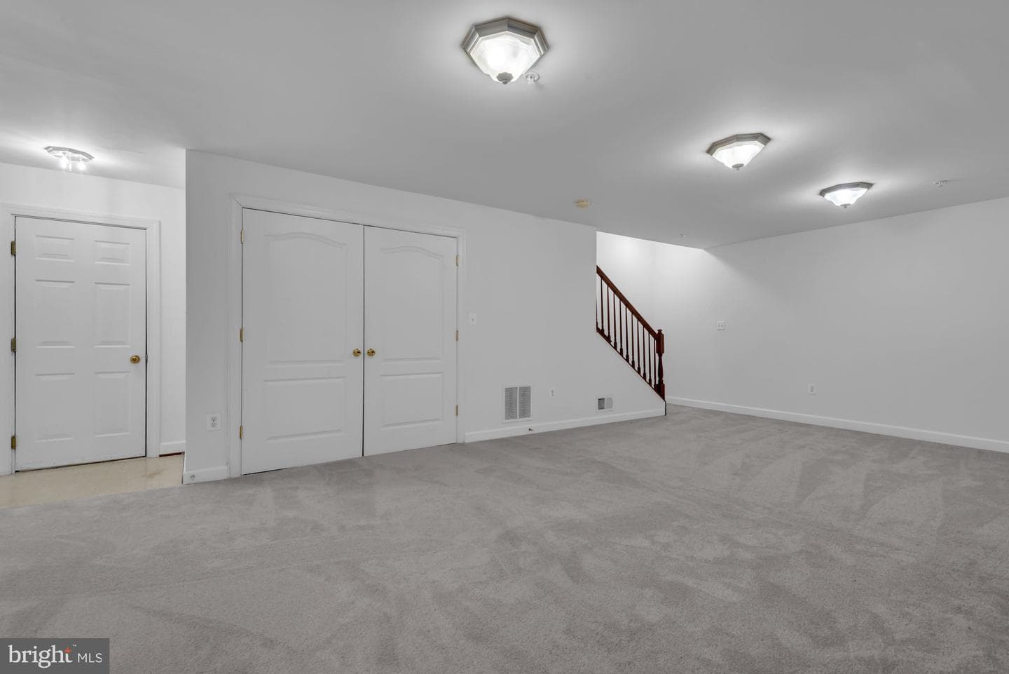 3510 Carriage Walk Lane #29-C photo 32