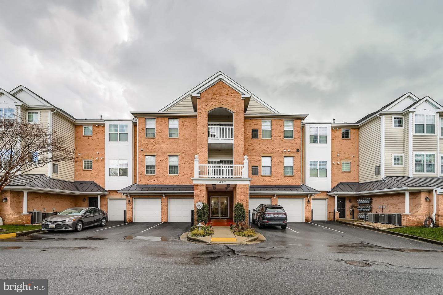 1412 Wigeon Way #101 photo 1