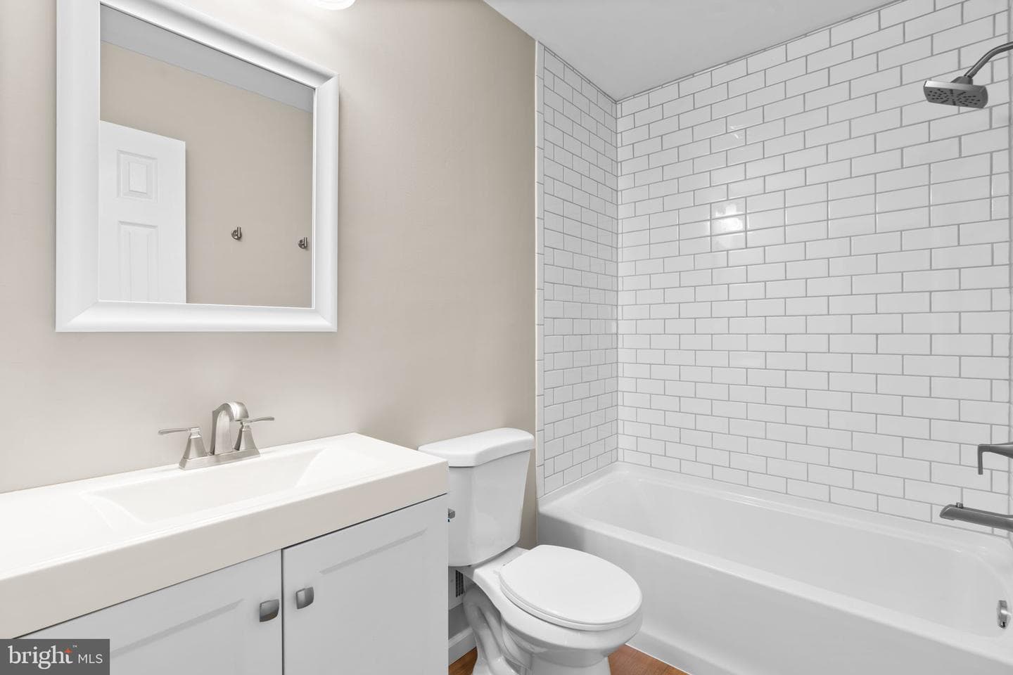 1705 Hart Court photo 28
