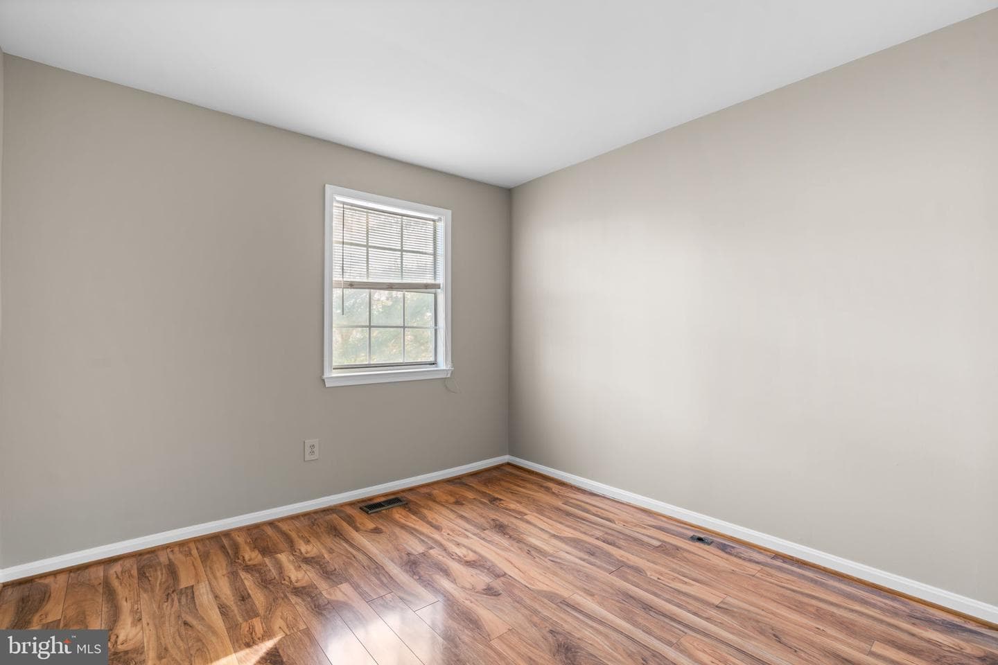 1705 Hart Court photo 29