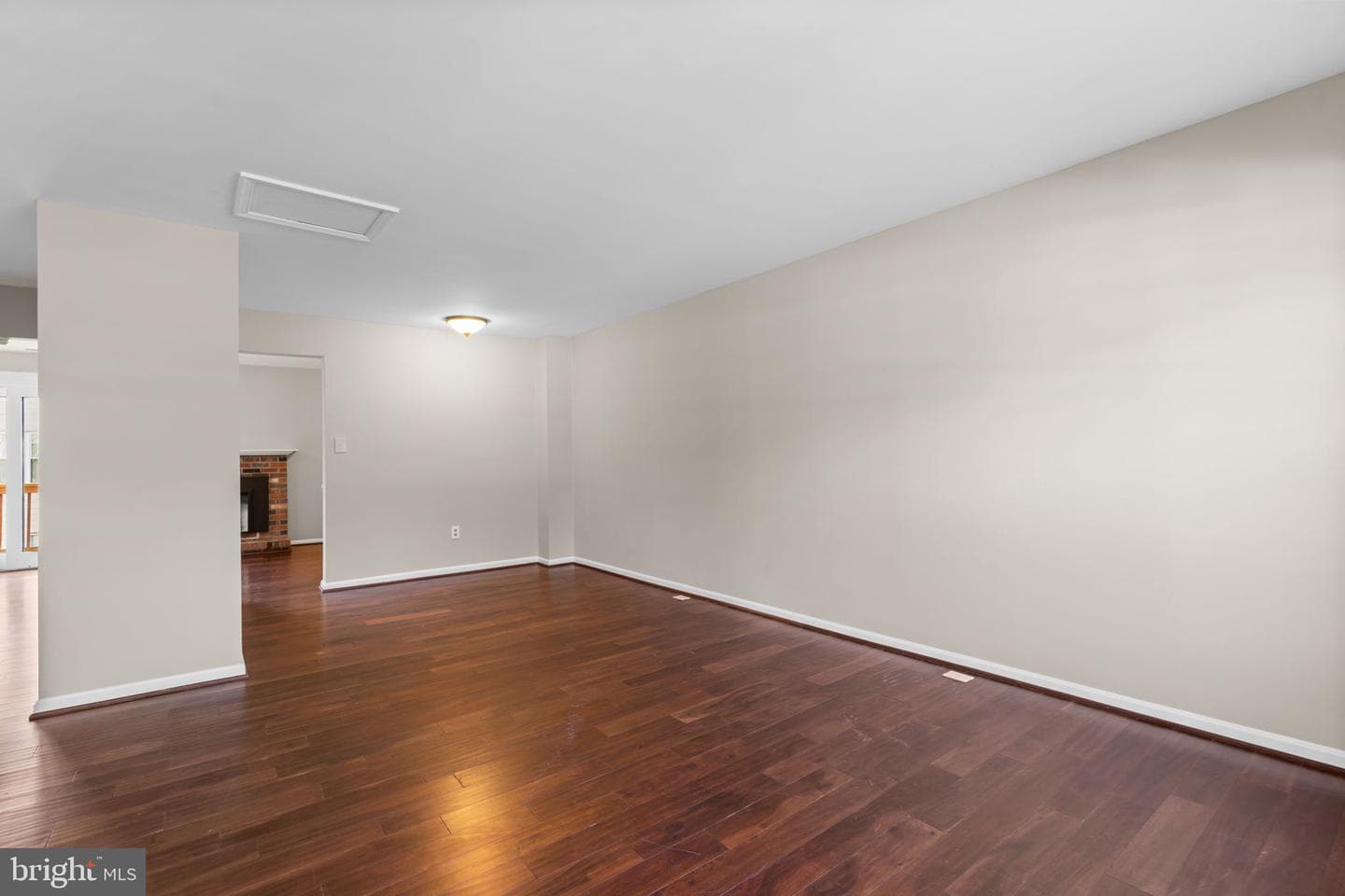 1705 Hart Court photo 5