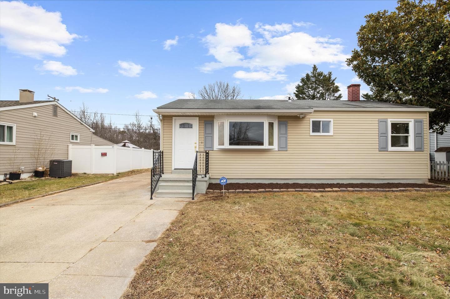 7831 Overhill Road photo 4
