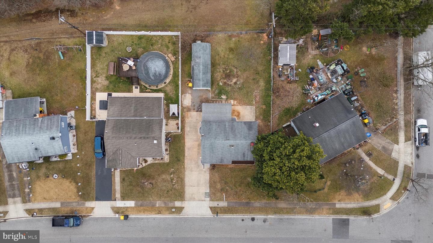 7831 Overhill Road photo 41