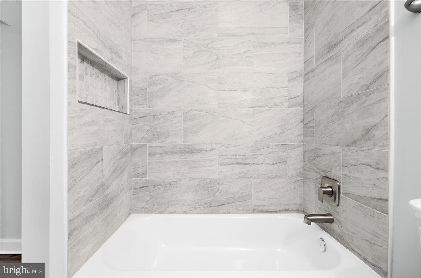 905 220th Street photo 30