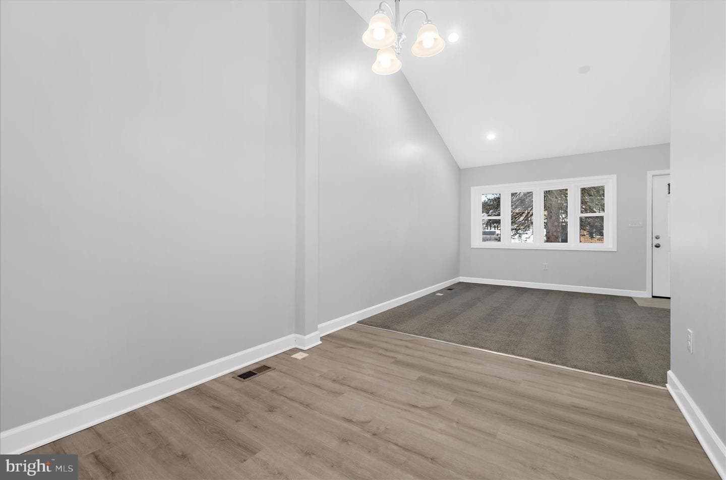 905 220th Street photo 7
