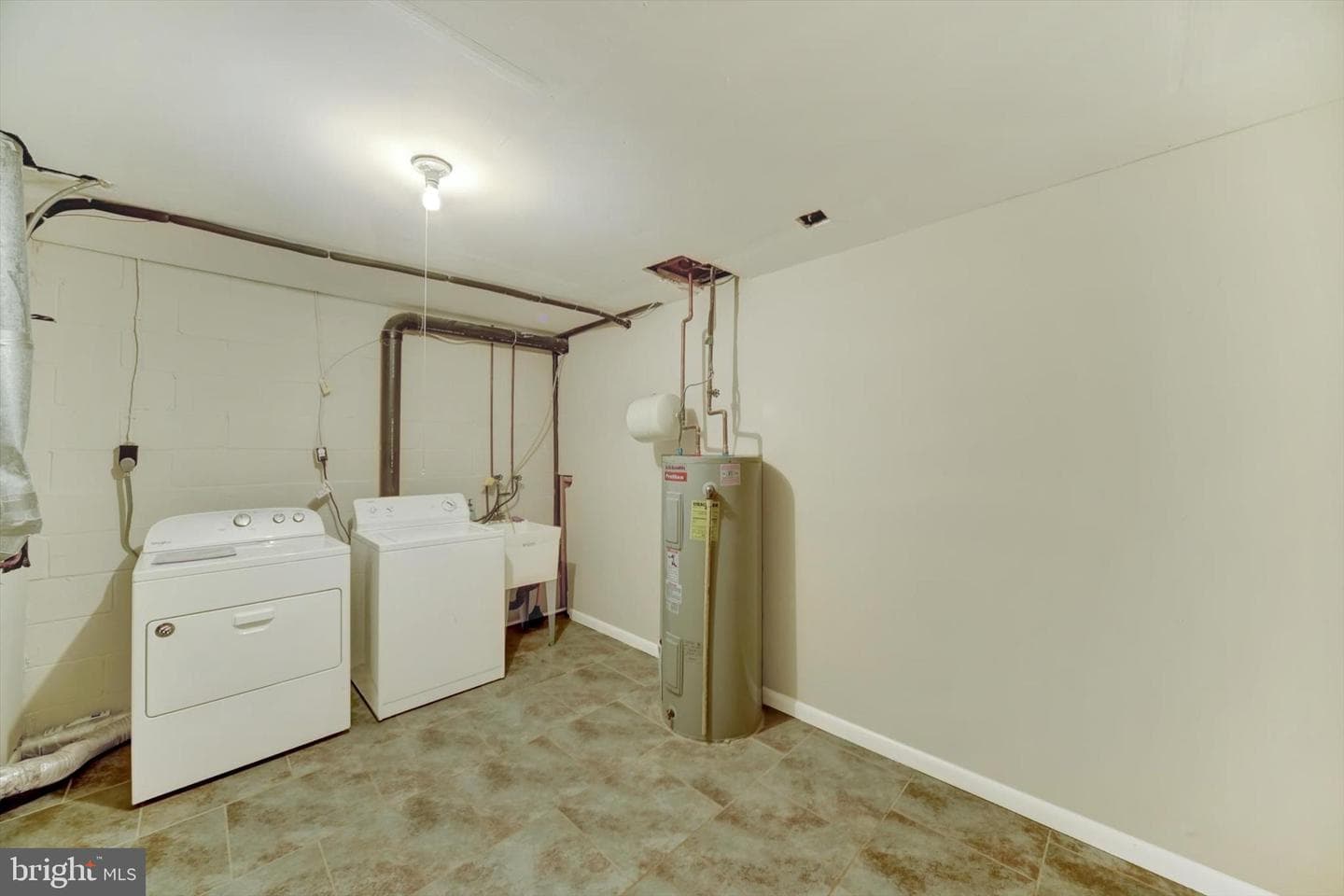 413 Colonial Ridge Lane photo 23