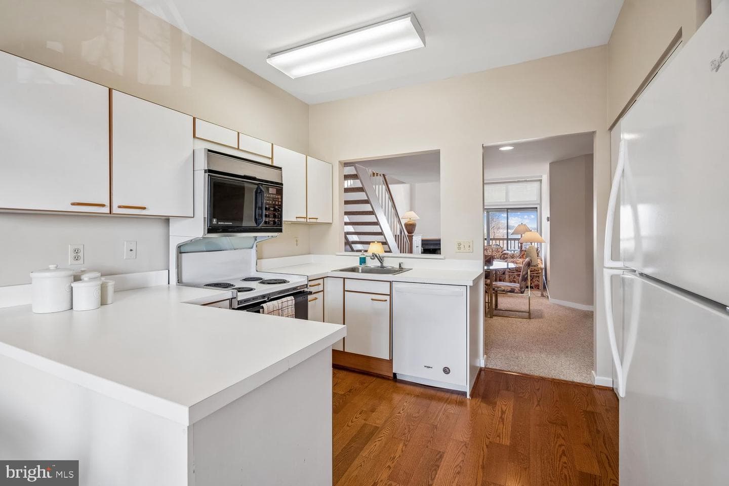 2018 Quay Village Court #201 photo 18