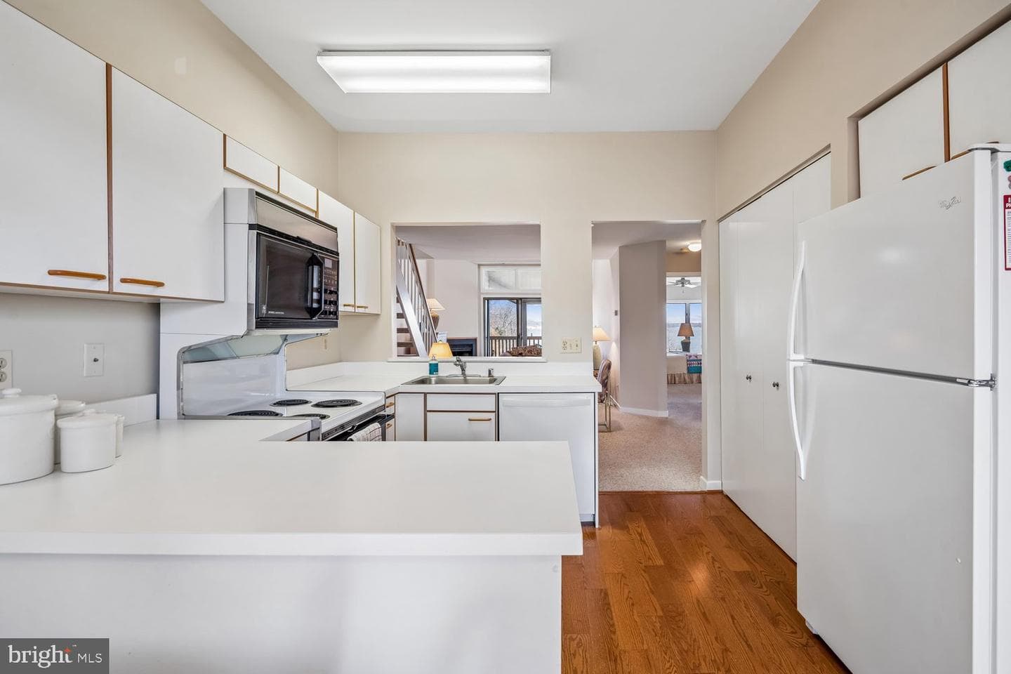 2018 Quay Village Court #201 photo 19