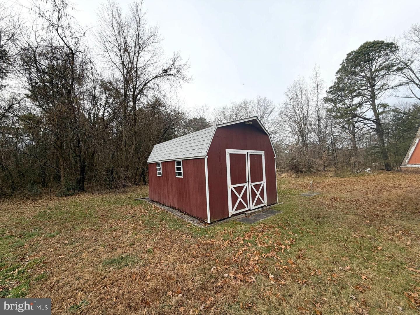 1129 Thompson Avenue photo 27