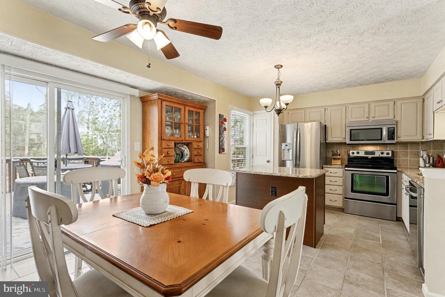 1161 Double Chestnut Court photo 6