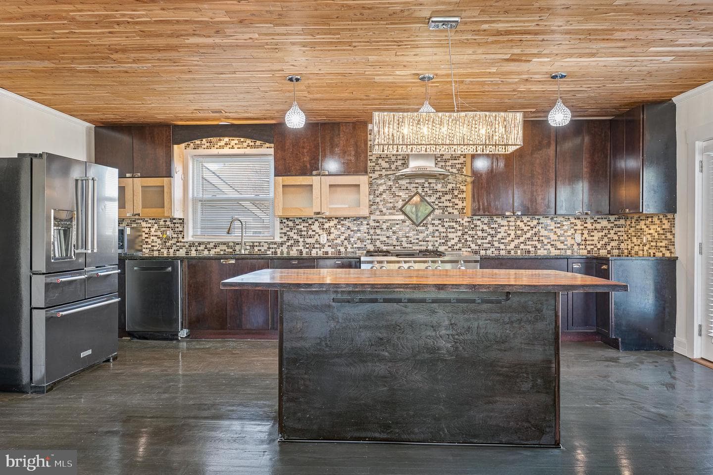 312 Hammonds Ferry photo 16