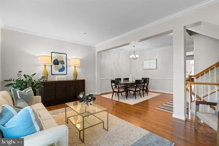 1556 Penzance Way photo 3