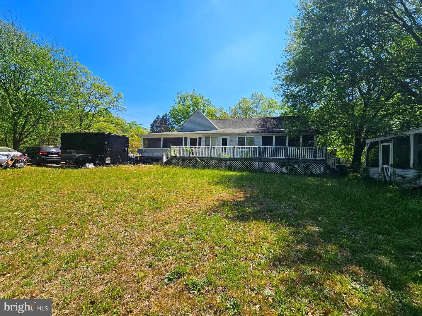 836 Generals Highway photo 11
