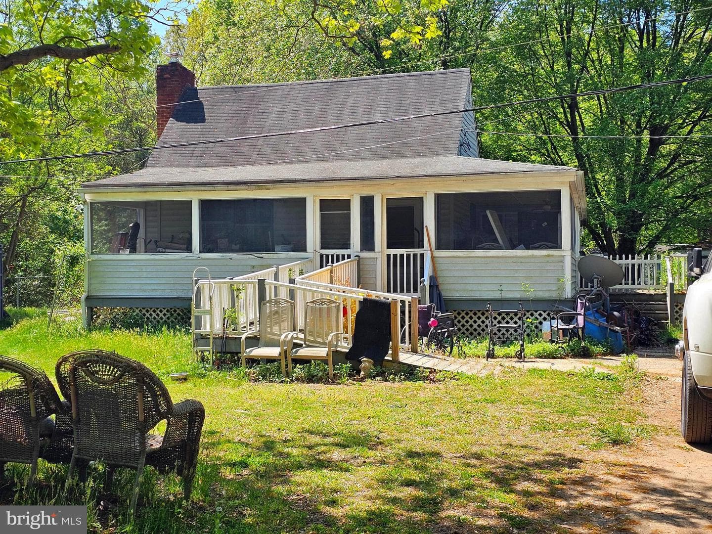 836 Generals Highway photo 12