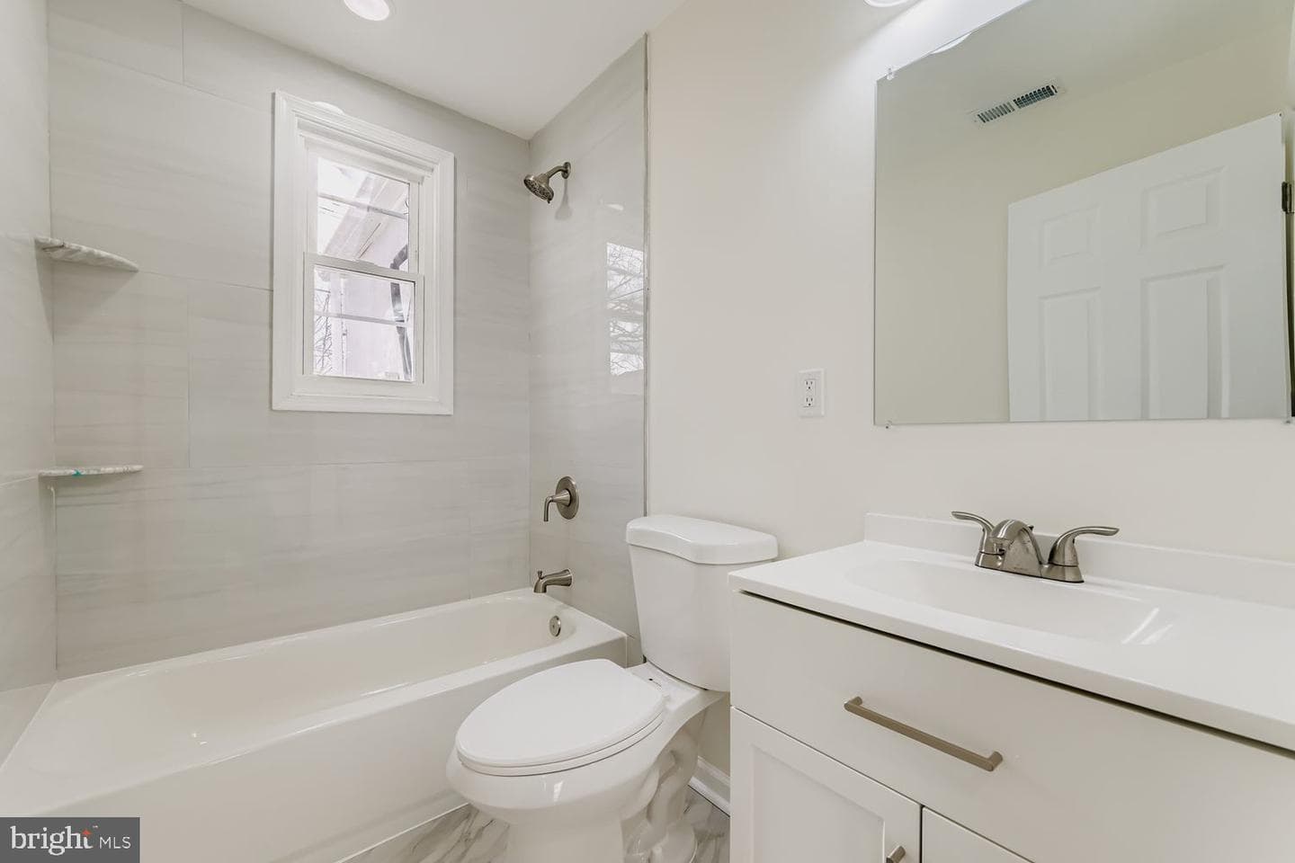 705 Cotter Road photo 15