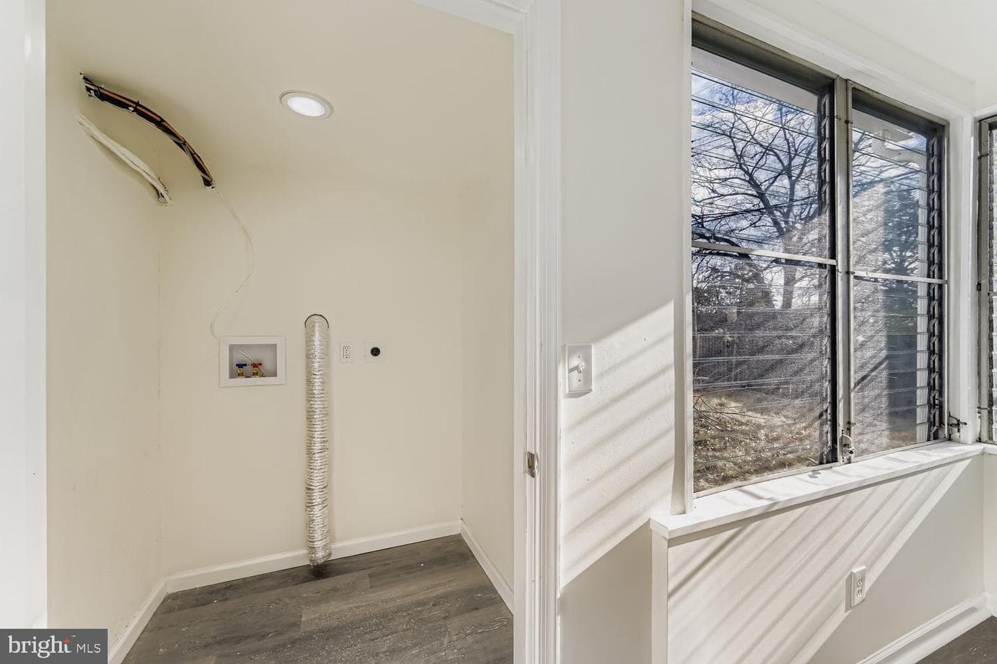705 Cotter Road photo 21