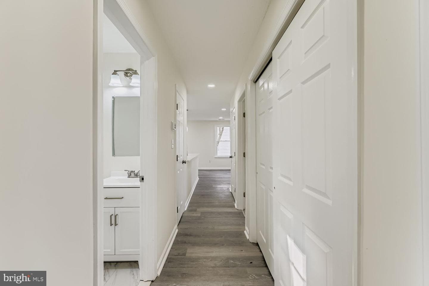 705 Cotter Road photo 24