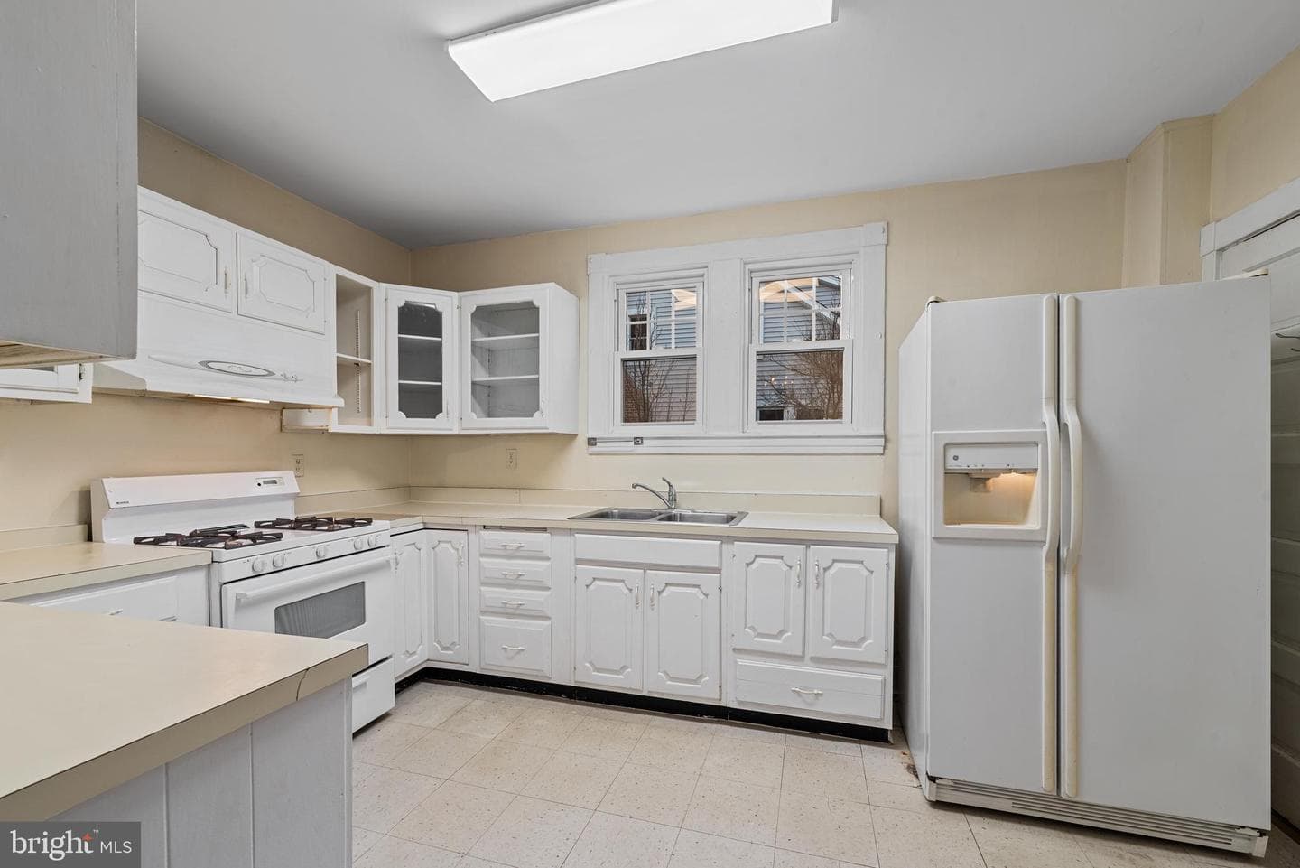204 Claude Street photo 11