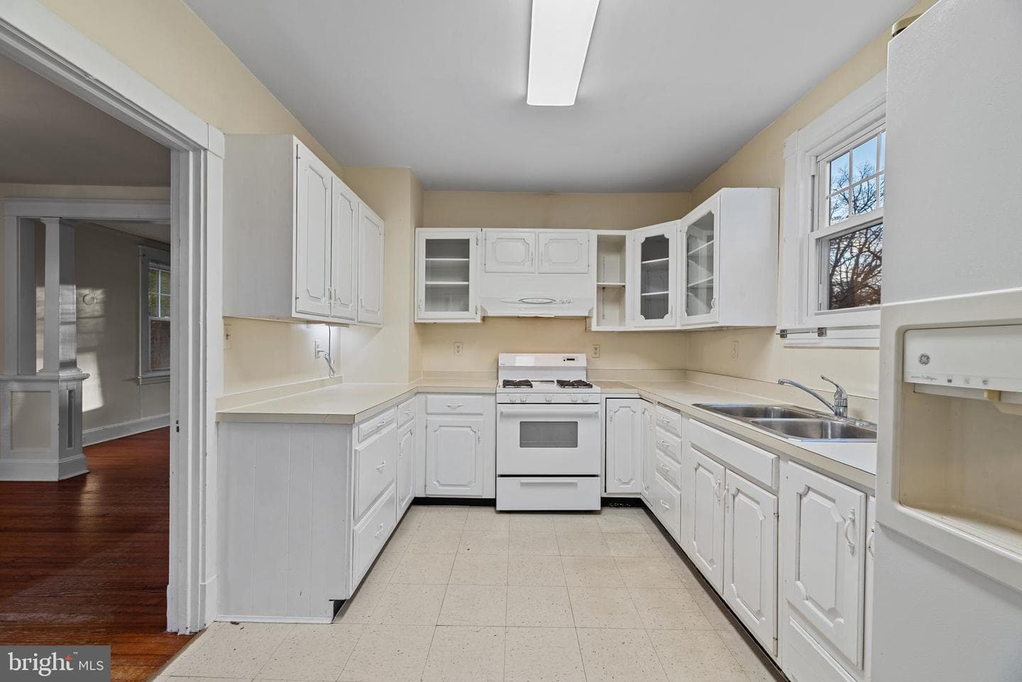 204 Claude Street photo 12