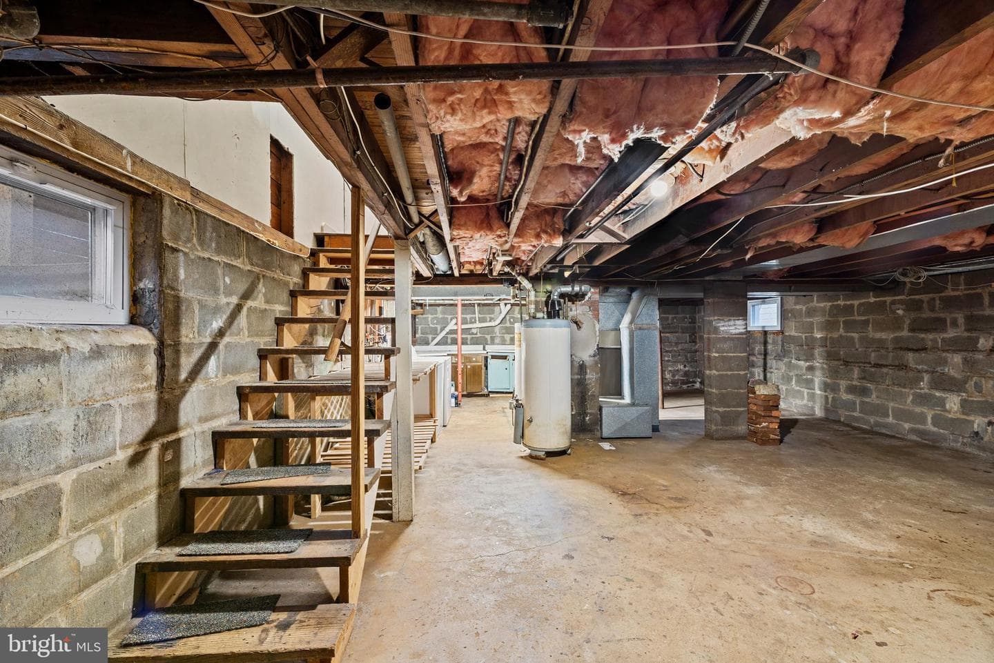204 Claude Street photo 24