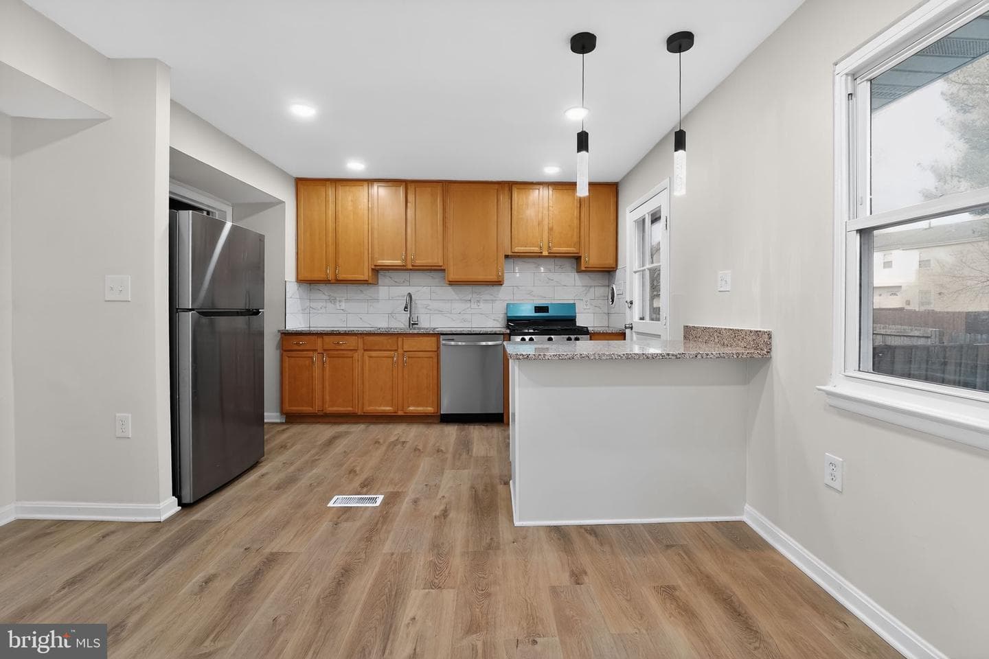 8210 Tomlinson Court photo 5