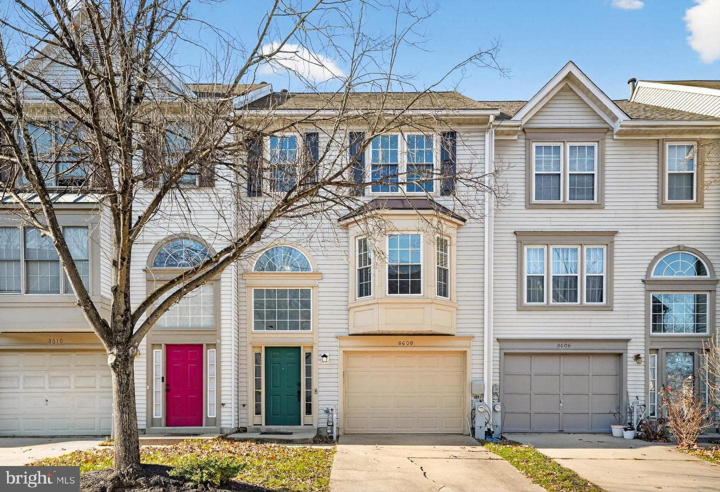 8608 Woodland Manor Drive photo 5