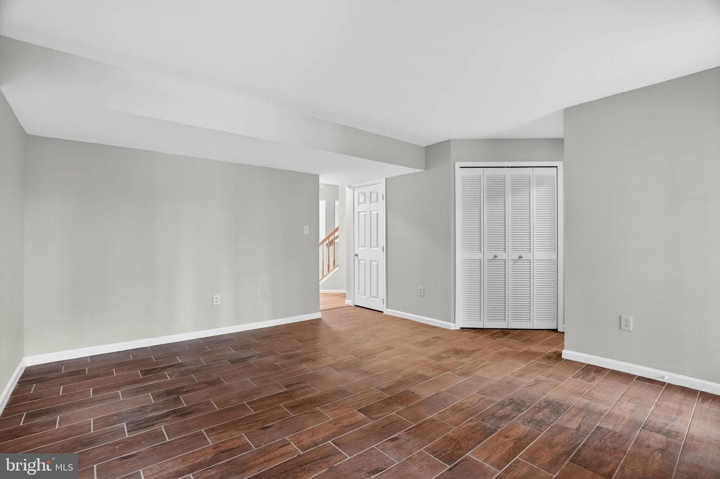 8608 Woodland Manor Drive photo 9