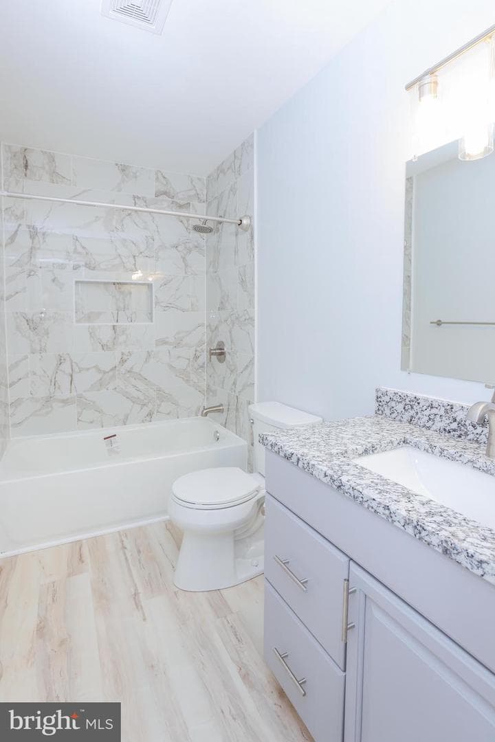 30 Queen Anne Road photo 33