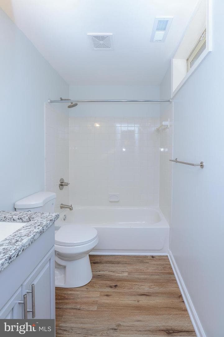30 Queen Anne Road photo 38