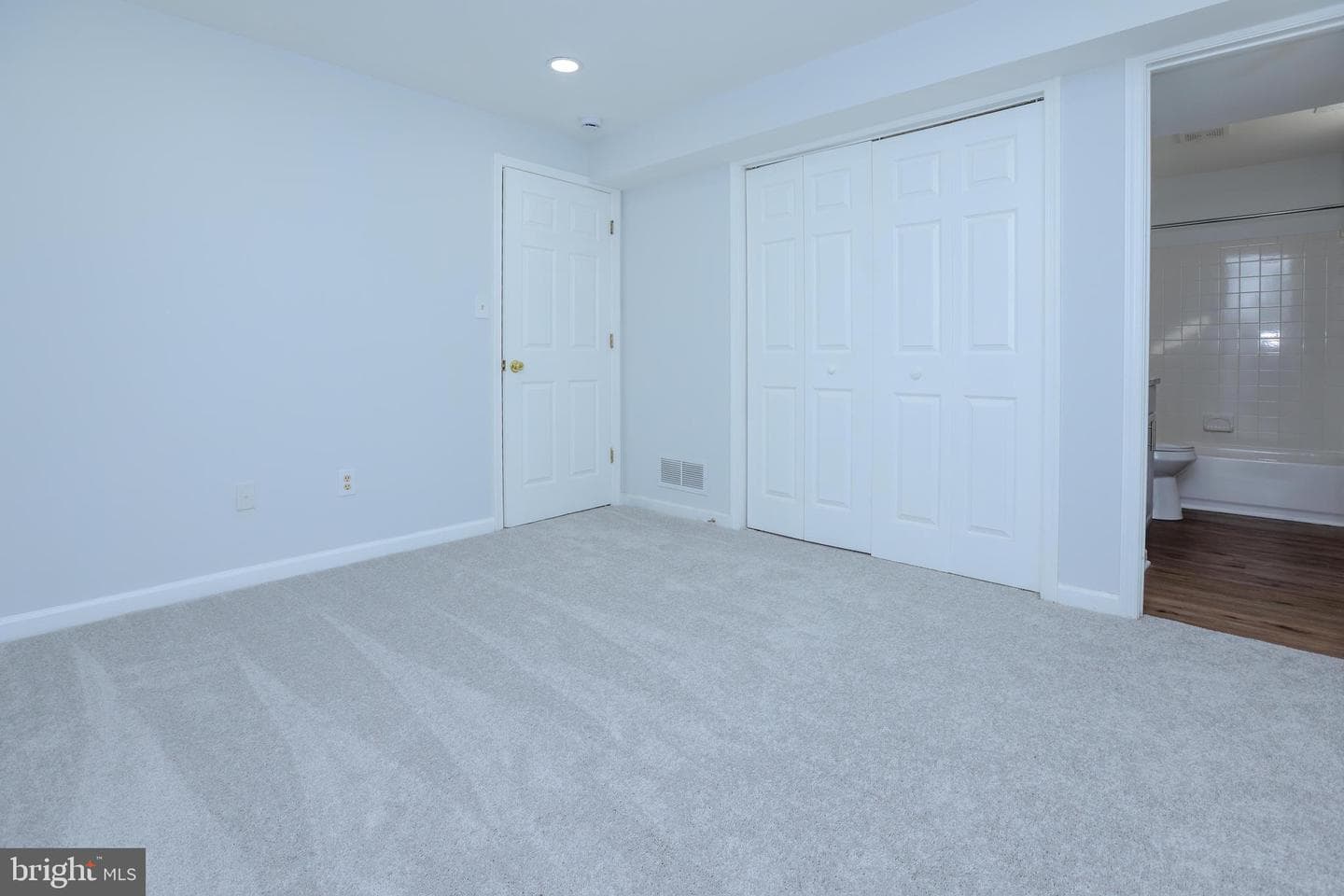 30 Queen Anne Road photo 41