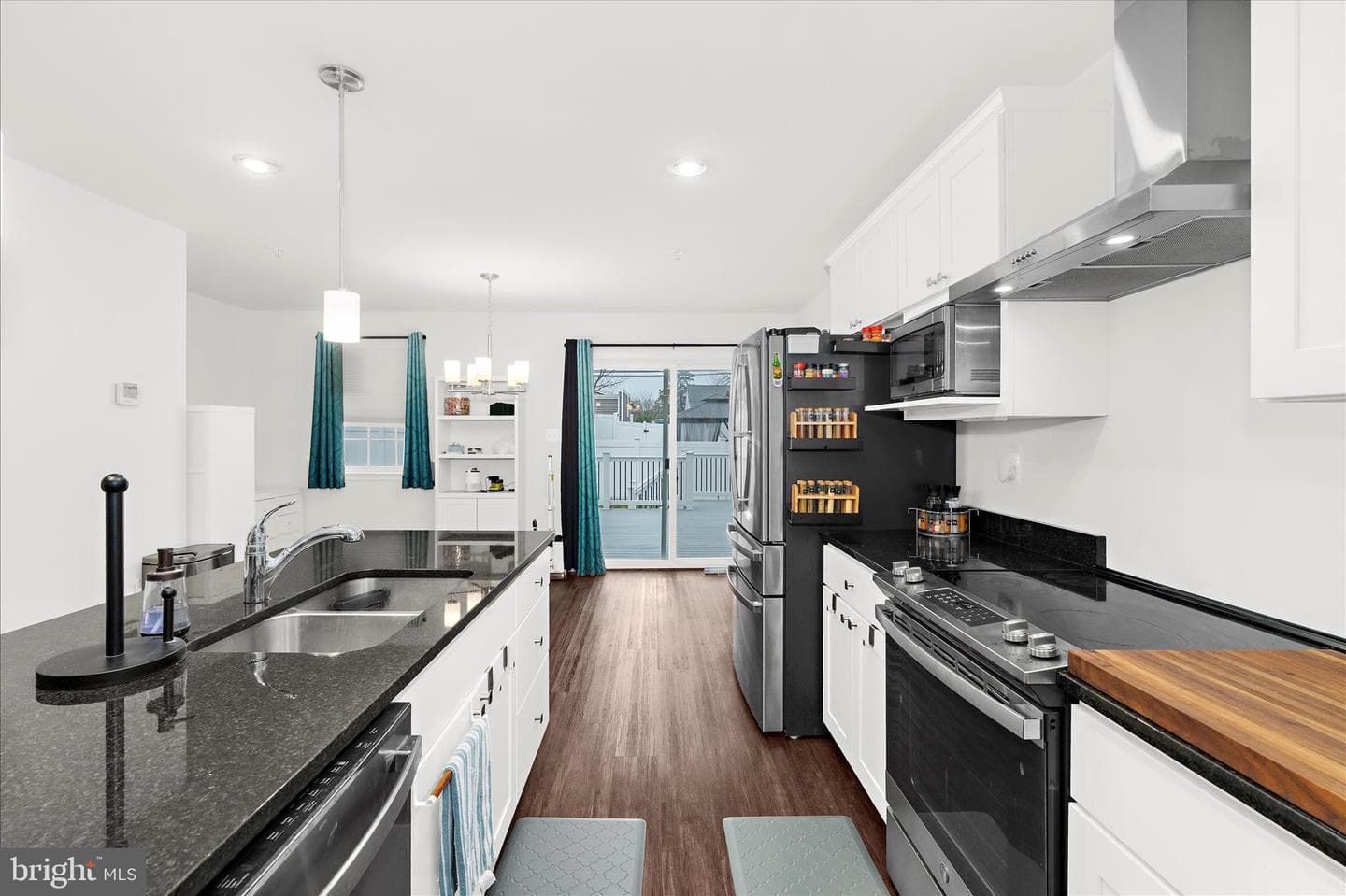 100 Cedar Dr photo 14