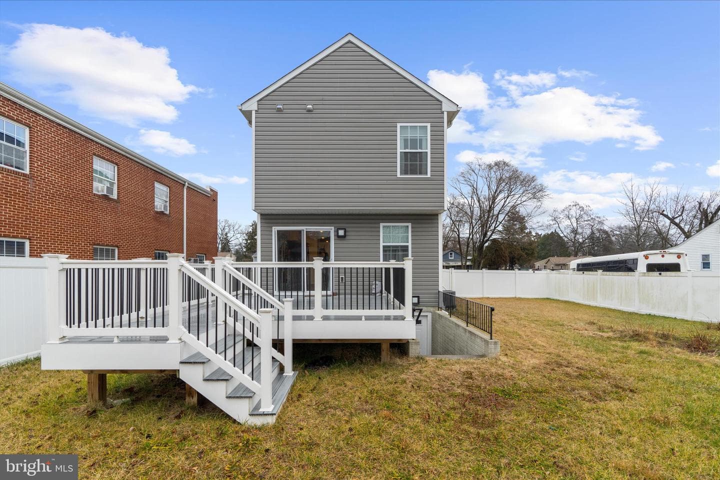 100 Cedar Dr photo 29